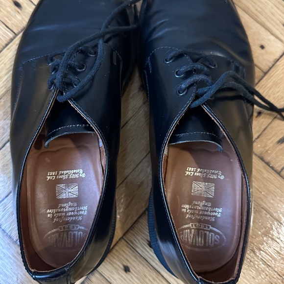 Solovair Black Hi-Shine 3-Eye Gibson Shoe Size UK7/US8 Made in England UNISEX main image 9